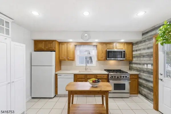 40 Ethel Ave, Hawthorne Boro, NJ 07506