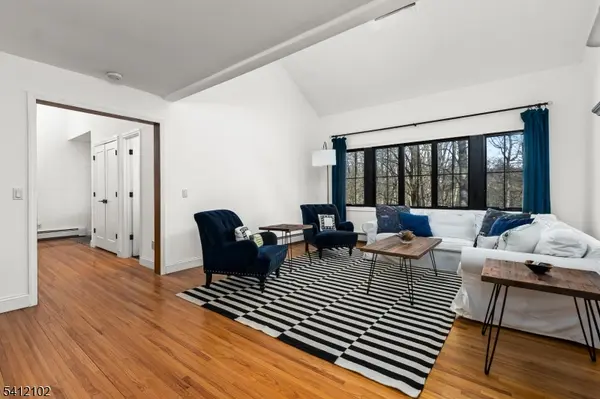 123 W Valley Brook Rd, Washington Twp., NJ 07830