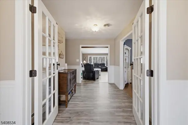 15 Copeley Rd, Hampton Twp., NJ 07860