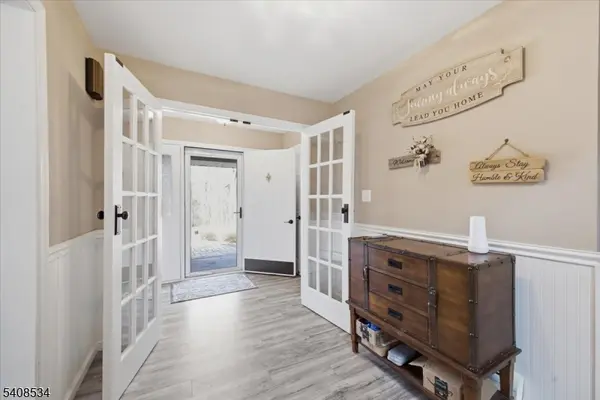 15 Copeley Rd, Hampton Twp., NJ 07860