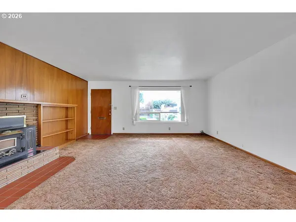 117 ALLEN AVE, Springfield, OR 97477