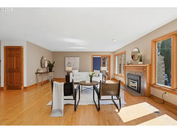 7025 SW WINDEMERE LOOP, Portland, OR 97225