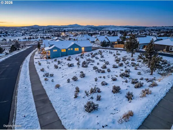 1092 SE BLUEGRASS LN, Madras, OR 97741