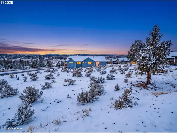 1092 SE BLUEGRASS LN, Madras, OR 97741