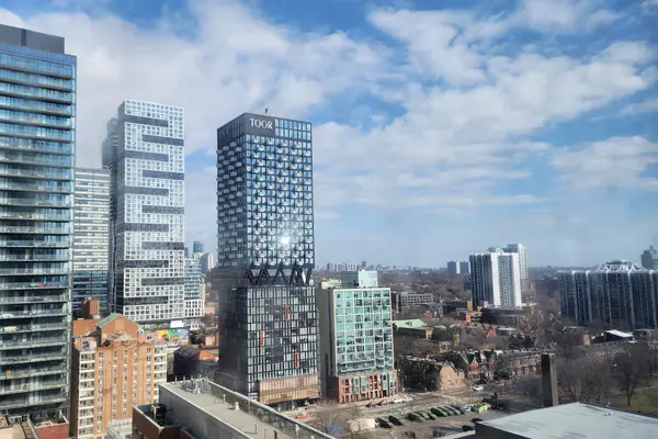 100 Queen ST E #2016, Toronto C08, ON M5C 0B5