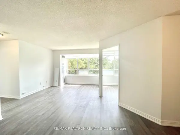 5 Greystone Walk DR #206, Toronto E04, ON M1K 5J5