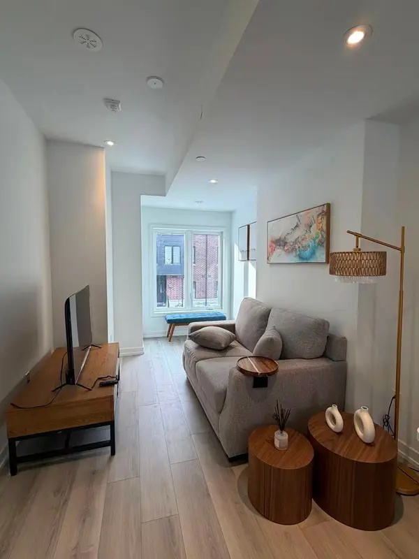 23 Calamint LN, Toronto E05, ON M1W 2H1