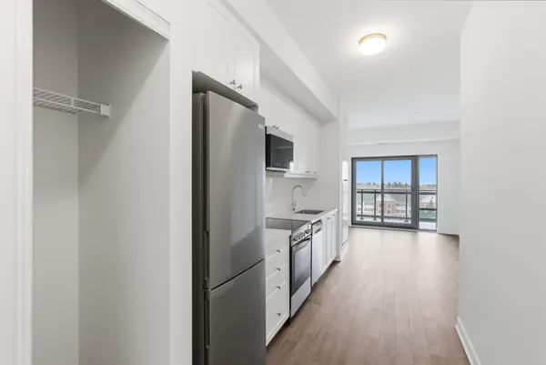 51 Clarington BLVD #603, Clarington, ON L1C 0H6