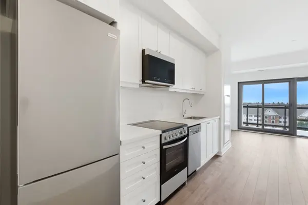 51 Clarington BLVD #603, Clarington, ON L1C 0H6