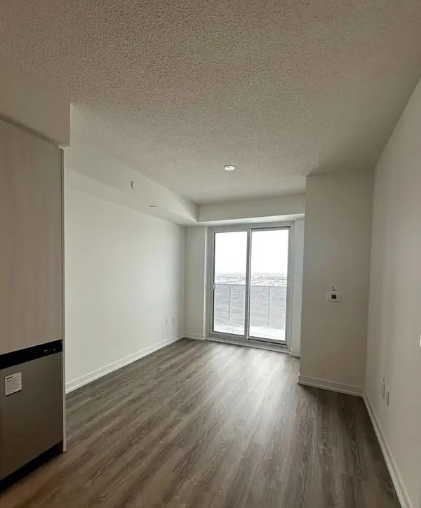 195 Commerce ST #3810, Vaughan, ON L4K 0P9