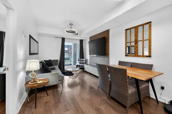 17 Spooner CRES #108, Collingwood, ON L9Y 1T3