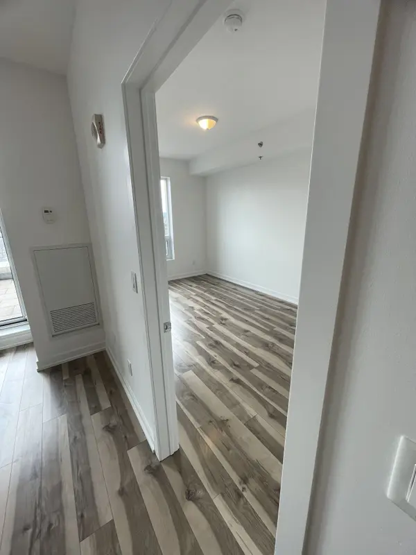 2490 Old Bronte RD #316, Oakville, ON L6M 0Y4