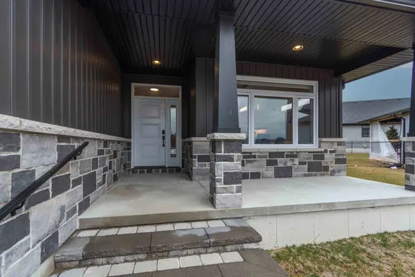 5 Schmidt WAY, Quinte West, ON K8V 0L5