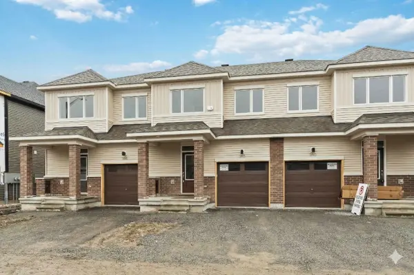 290 Les Emmerson DR, Barrhaven, ON K2J 7L6