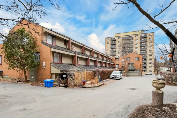 125 Springfield RD #2, New Edinburgh - Lindenlea, ON K1M 1C5