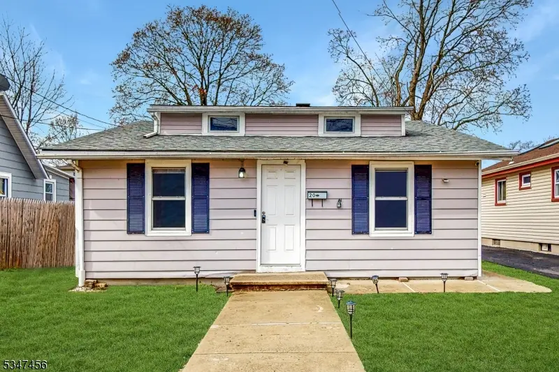 20 S 8Th Ave, Manville Boro, NJ 08835