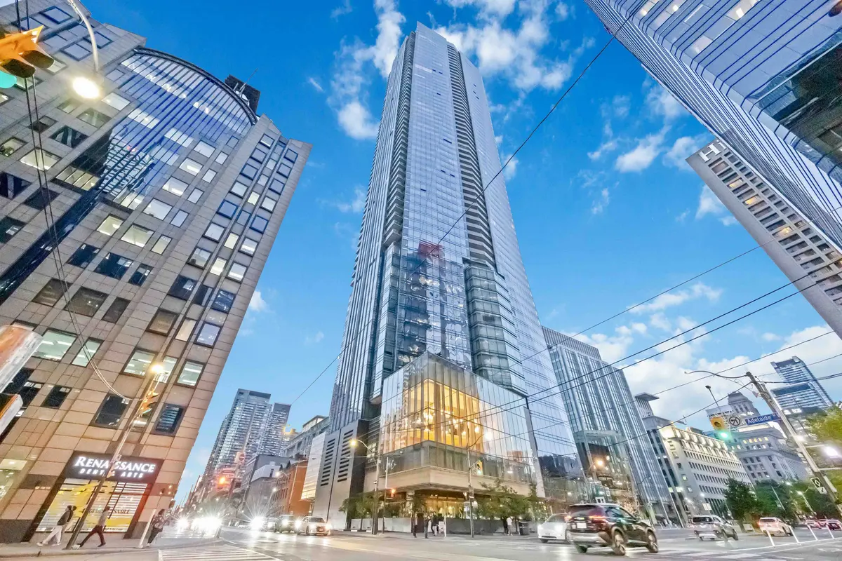 180 University AVE #5602, Toronto C01, ON M5H 0A2