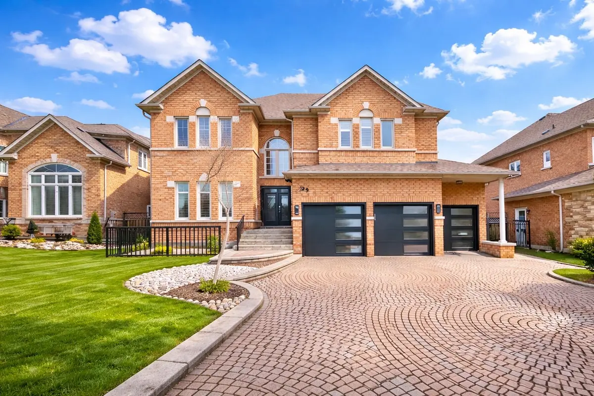 129 Golden Tulip CRES, Markham, ON L6C 1W5