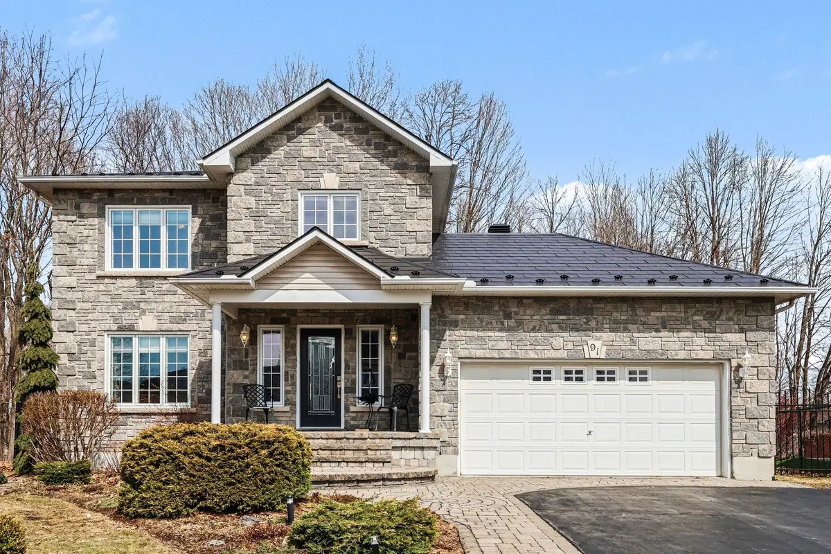 91 Rembrandt DR, Russell, ON K0A 1W0