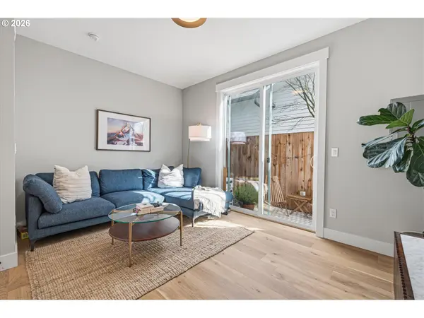 6224 NE 11TH AVE, Portland, OR 97211