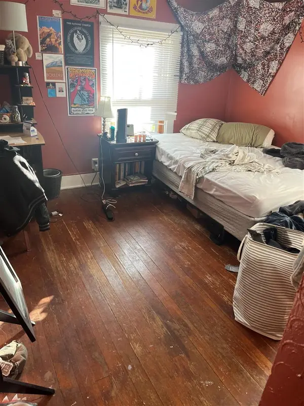 818 E Jefferson St, Iowa City, IA 52245