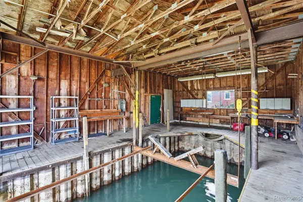 49750 Nautical DR, Chesterfield Township, MI 48047