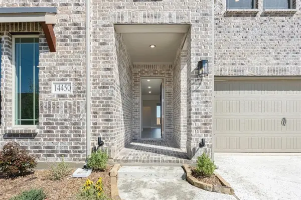 14450 McClint Street, Pilot Point, TX 76258