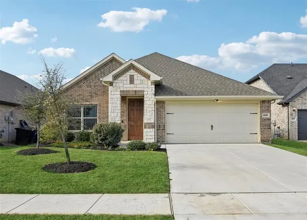 1008 Wasatch Court,  Burleson,  TX 76028