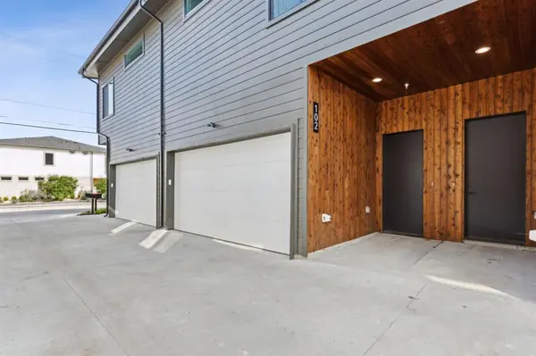 2142 Lovedale Avenue #104, Dallas, TX 75235