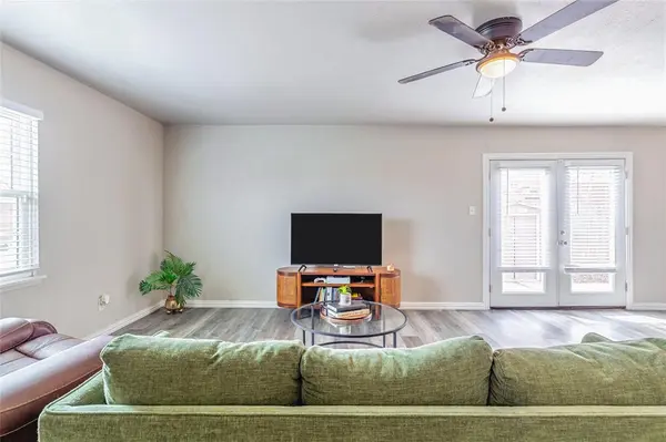 720 Sandstone Drive, Fort Worth, TX 76120