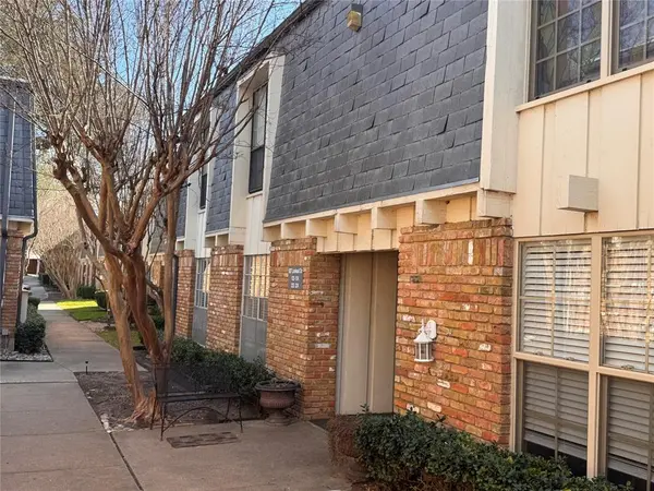 527 W Lookout Drive #223, Richardson, TX 75080