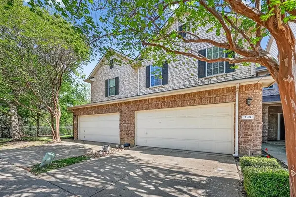 248 Turnberry Lane, Lewisville, TX 75067