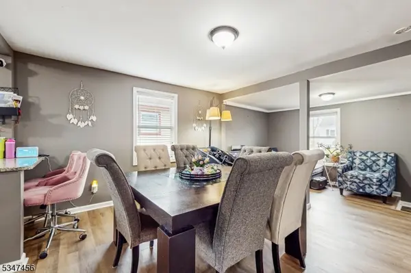 20 S 8Th Ave, Manville Boro, NJ 08835