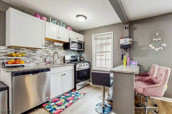 20 S 8Th Ave, Manville Boro, NJ 08835