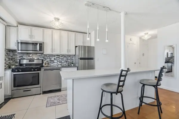 201 St. Pauls Ave #15P, Jersey City, NJ 07306