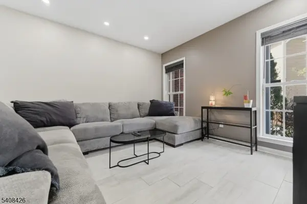 2108 Schindler Ln, Wayne Twp., NJ 07470