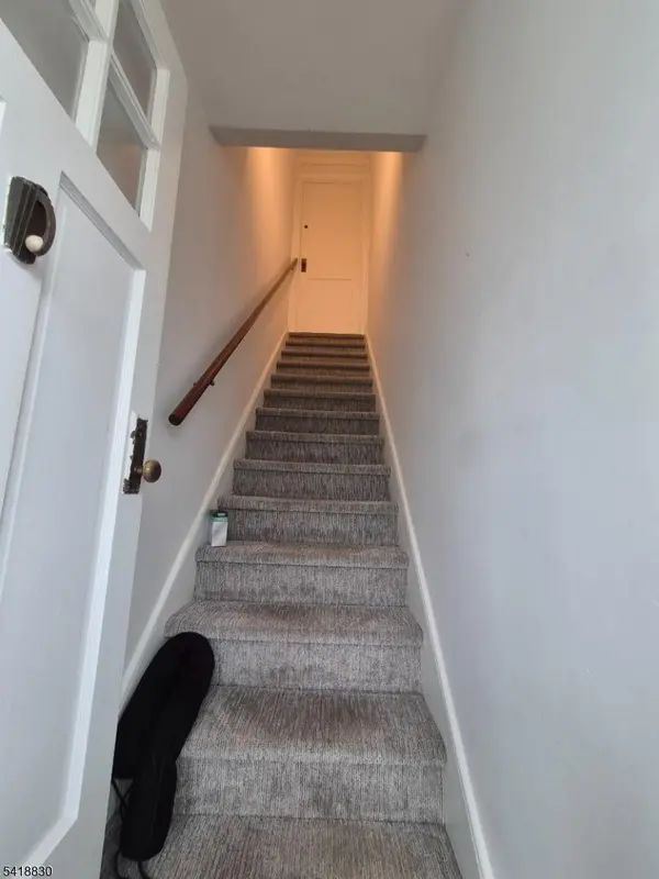 551 Spruce Ave #2 Fl, Garwood Boro, NJ 07027