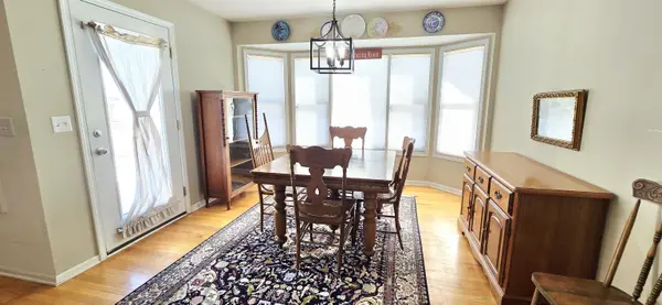 5465 Red Oak CT, Fenton Twp, MI 48451