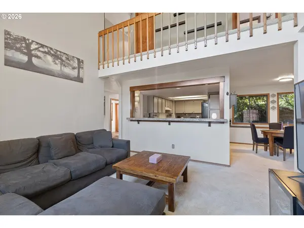 7655 RIDGEWOOD DR, Gladstone, OR 97027