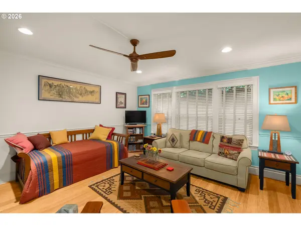 2076 NW JOHNSON ST #103, Portland, OR 97209