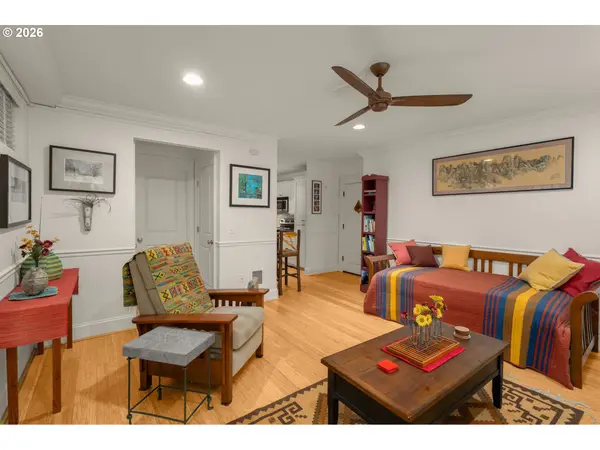 2076 NW JOHNSON ST #103, Portland, OR 97209