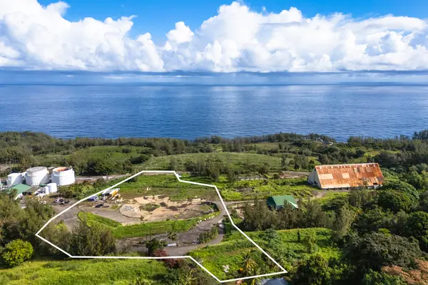45-300 HAINA CAMP RD, Honokaa, HI 96727