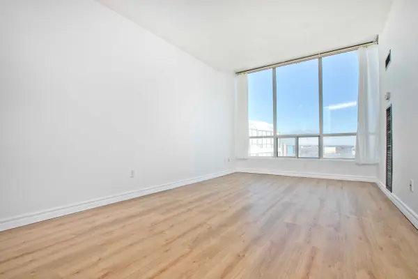 3050 Ellesmere RD #PH3, Toronto E09, ON M1E 5E6