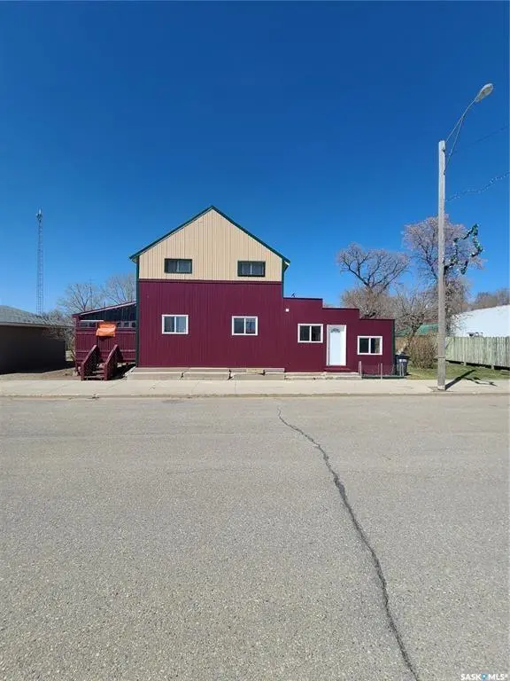 48 Main Street, Manor, SK S0C 1R0