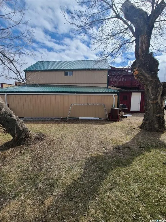 48 Main Street, Manor, SK S0C 1R0