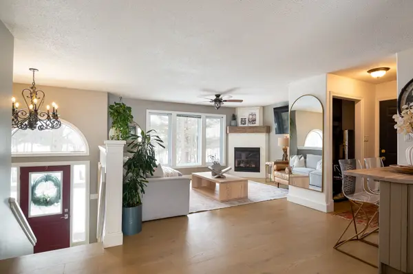 791 Old Muskoka RD, Huntsville, ON P0B 1M0