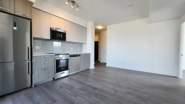 75 James ST S #1817, Hamilton, ON L8P 2T1