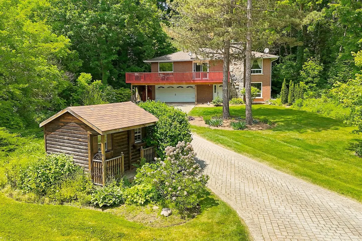 4 Ann ST, Halton Hills, ON L7G 2V2