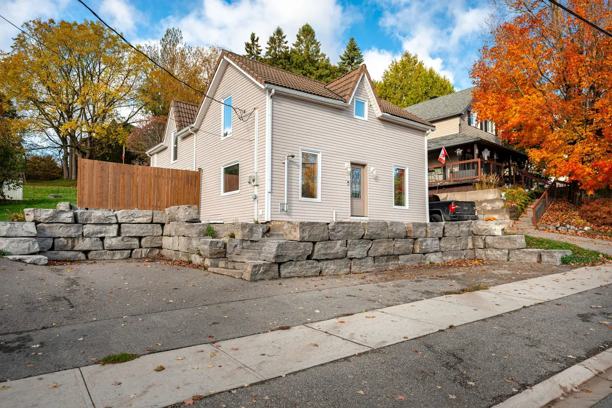 34 Crozier ST, East Luther Grand Valley, ON L0N 1G0