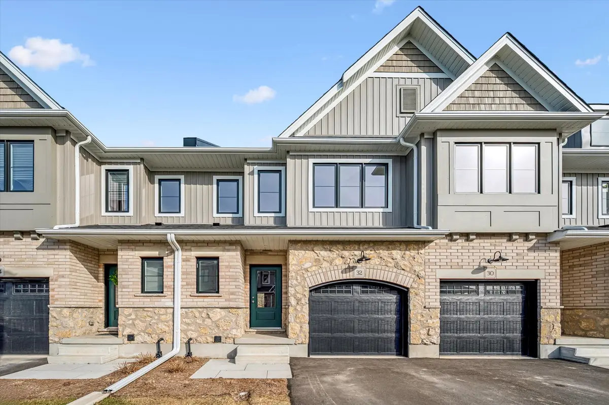 32 Fieldstone LN, Centre Wellington, ON N0B 1S0